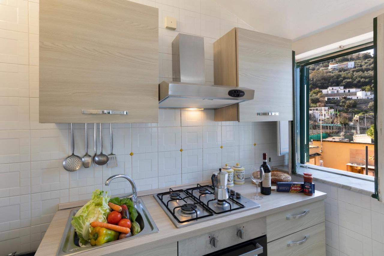 Apartamento Relais Del Mare Con Terrazza Fronte Mare Free Parking Massa Lubrense Exterior foto
