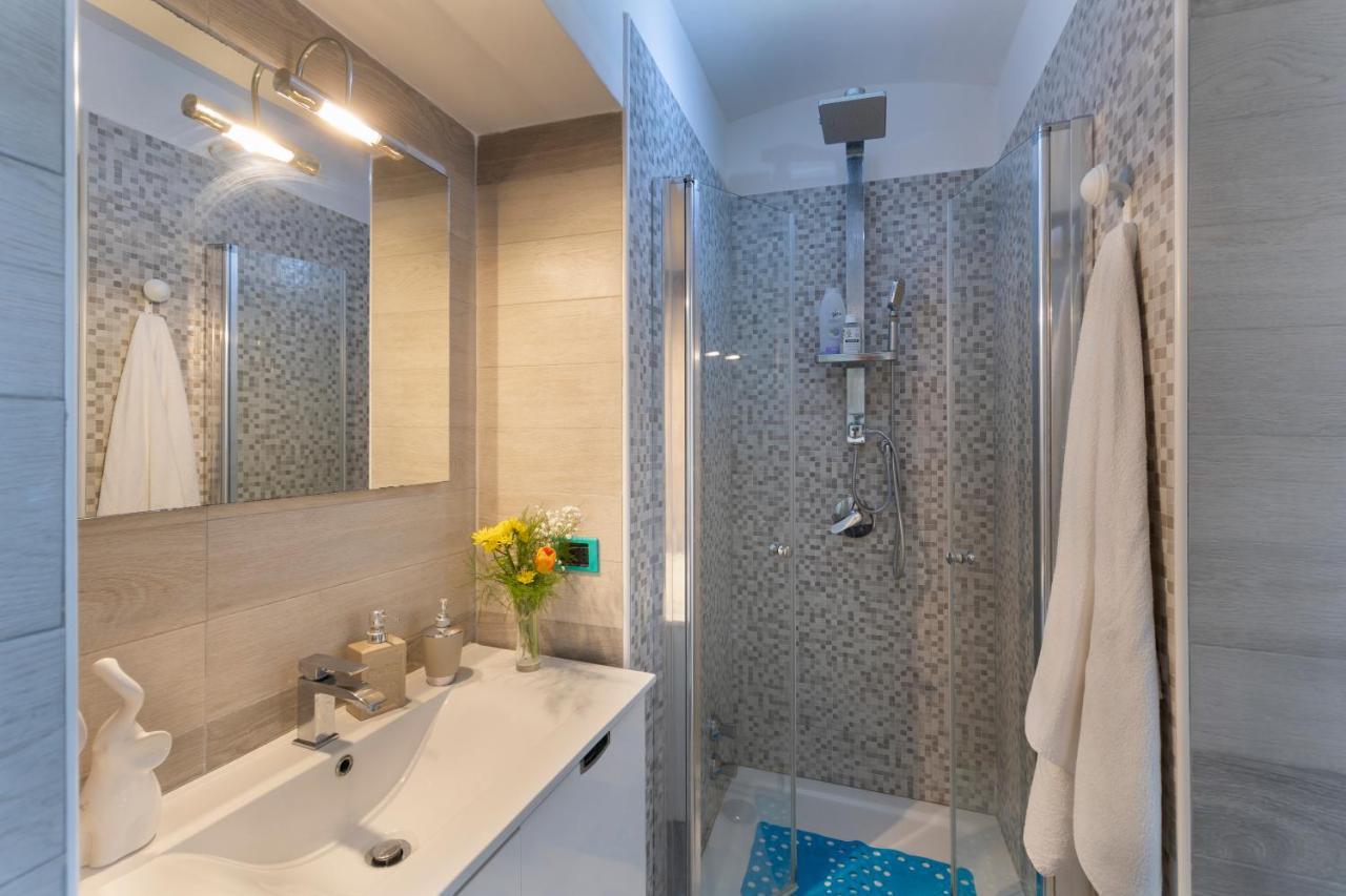 Apartamento Relais Del Mare Con Terrazza Fronte Mare Free Parking Massa Lubrense Exterior foto